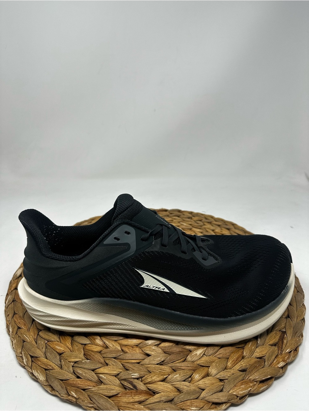 ALTRA Torin 8 Road Running Shoes Black White Size 9.5 Men's